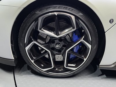 MASERATI MC20 - 6