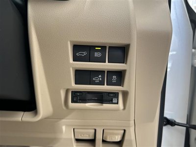 TOYOTA LAND CRUISER 300 - 10