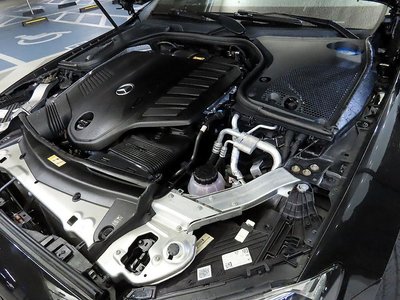 MERCEDES-BENZ E-CLASS - 6