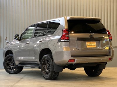 TOYOTA LAND CRUISER PRADO - 3