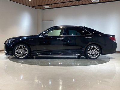 TOYOTA CROWN - 4