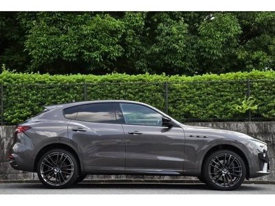 صورة 4 لـ 2020 Maserati LEVANTE