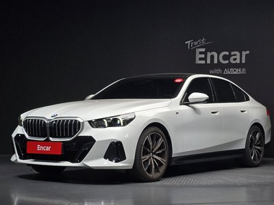 BMW 5 SERIES - 1