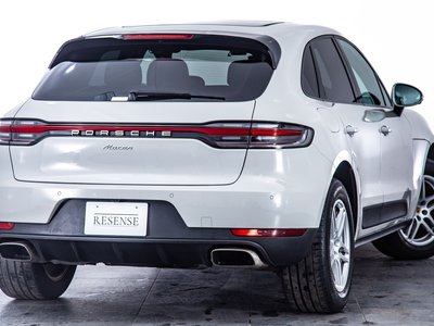 PORSCHE MACAN - 4