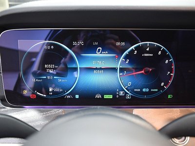 صورة 8 لـ 2021 Mercedes-BENZ E-CLASS
