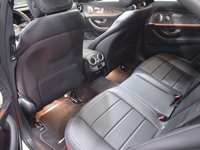 صورة 6 لـ 2021 Mercedes-BENZ E-CLASS