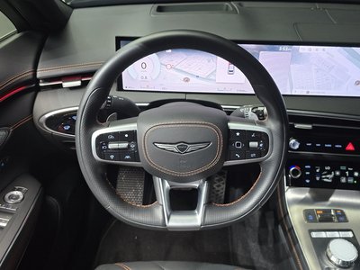 2024 Genesis GV70 thumbnail 13