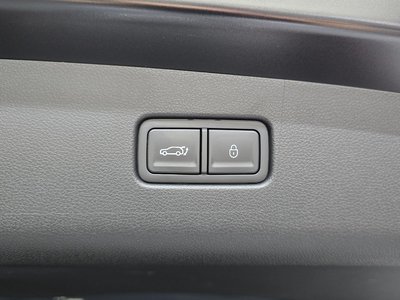 2024 Genesis GV70 thumbnail 20