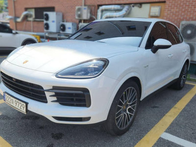 PORSCHE CAYENNE - 5