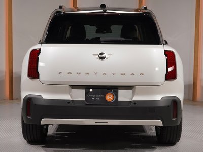 MINI MINI COUNTRYMAN - 10