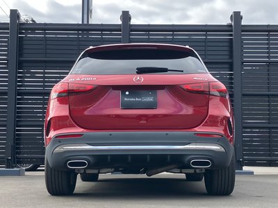 MERCEDES-BENZ GLA - 5