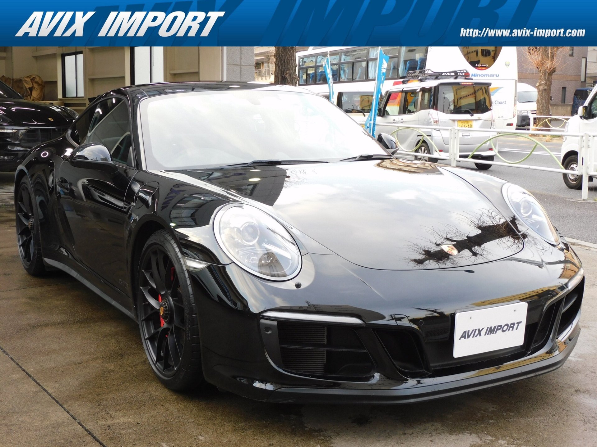 PORSCHE 911 - View 1