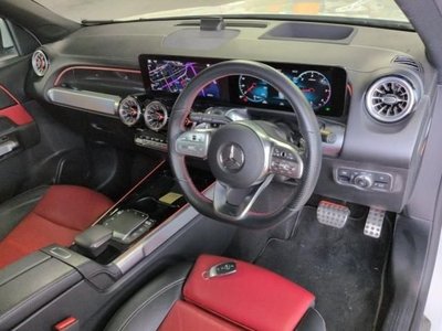 MERCEDES-BENZ GLB - 3