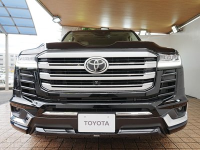 TOYOTA LAND CRUISER 300 - 10