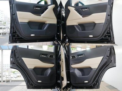 TOYOTA LAND CRUISER 300 - 6