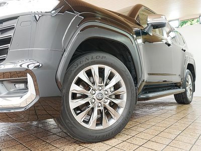 صورة مصغرة 62 لـ 2023 Toyota LAND CRUISER 300