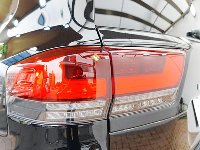 صورة مصغرة 71 لـ 2023 Toyota LAND CRUISER 300