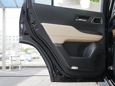 صورة مصغرة 50 لـ 2023 Toyota LAND CRUISER 300