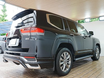 صورة مصغرة 79 لـ 2023 Toyota LAND CRUISER 300