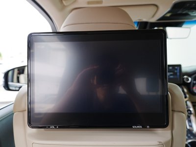 صورة مصغرة 48 لـ 2023 Toyota LAND CRUISER 300