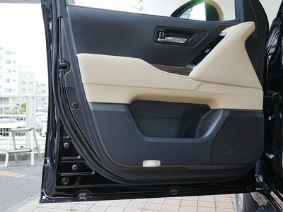صورة مصغرة 42 لـ 2023 Toyota LAND CRUISER 300