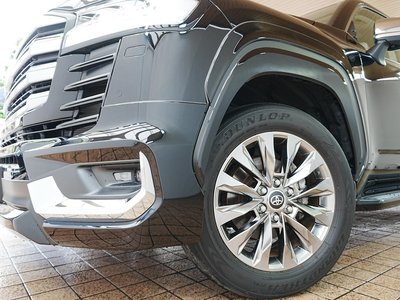 صورة مصغرة 60 لـ 2023 Toyota LAND CRUISER 300
