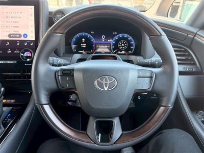 TOYOTA ALPHARD - 2