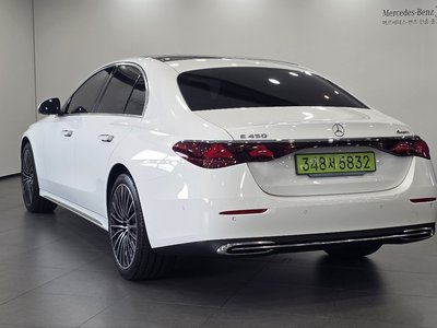 MERCEDES-BENZ E-CLASS - 2