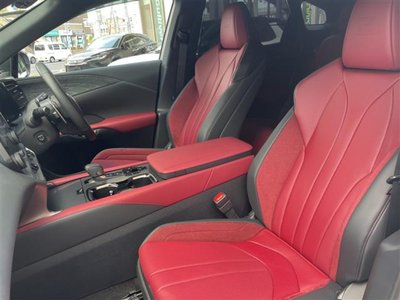 صورة مصغرة 13 لـ 2025 Lexus RX