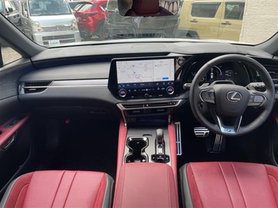 صورة مصغرة 33 لـ 2025 Lexus RX