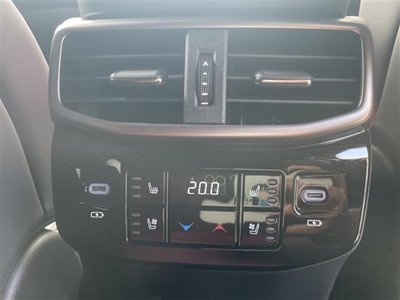 صورة 8 لـ 2025 Lexus RX