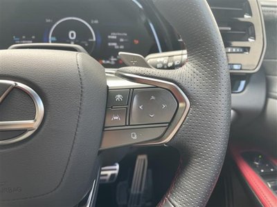 صورة مصغرة 36 لـ 2025 Lexus RX