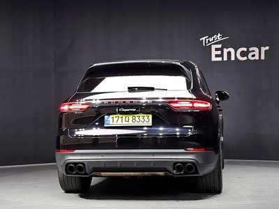 PORSCHE CAYENNE - 4