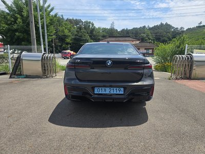 BMW I7 - 6