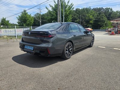 BMW I7 - 7