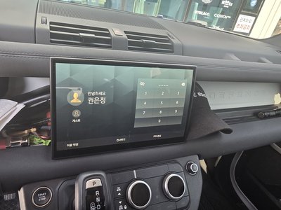 LAND ROVER DEFENDER - 6