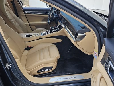 PORSCHE PANAMERA - 10