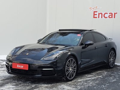 PORSCHE PANAMERA - 1