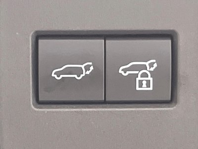 TOYOTA CROWN SPORT - 9