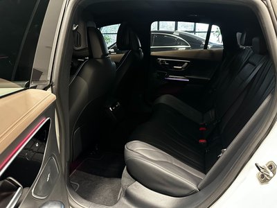 MERCEDES-BENZ EQE - 10