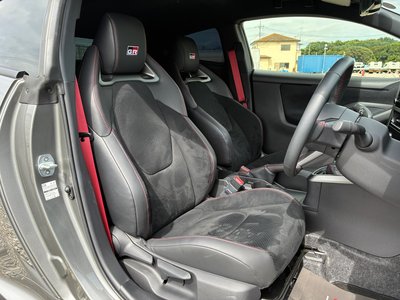 2025 Toyota GR YARIS — миниатюра 12