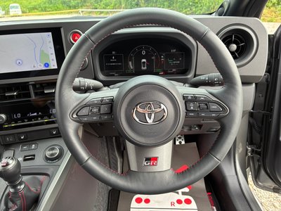 2025 Toyota GR YARIS — миниатюра 27