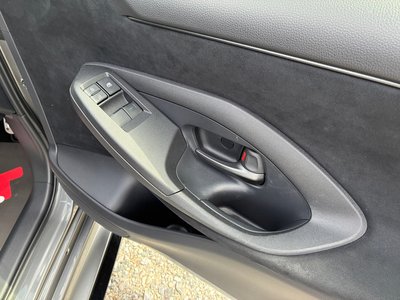 2025 Toyota GR YARIS — миниатюра 11