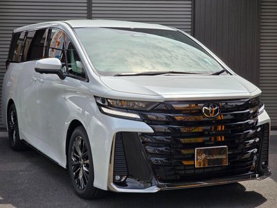 TOYOTA VELLFIRE - 1