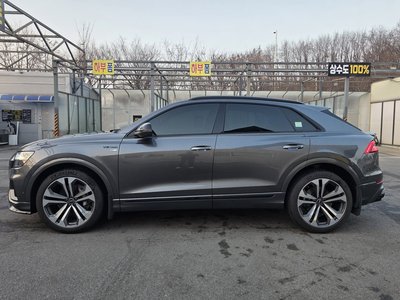 AUDI Q8 - 6