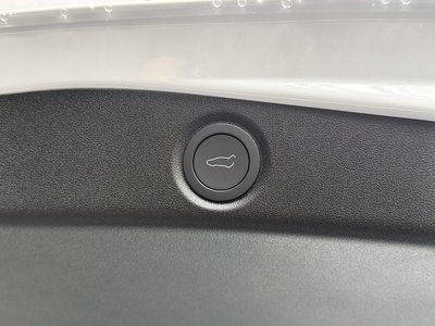 2026 Tesla MODEL 3 — миниатюра 68