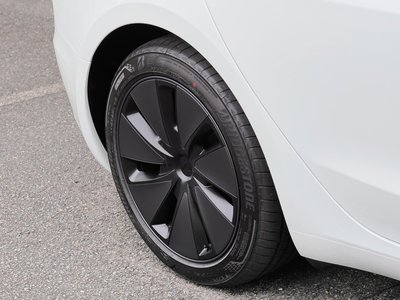 2026 Tesla MODEL 3 — миниатюра 20