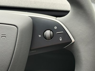 2026 Tesla MODEL 3 — миниатюра 30