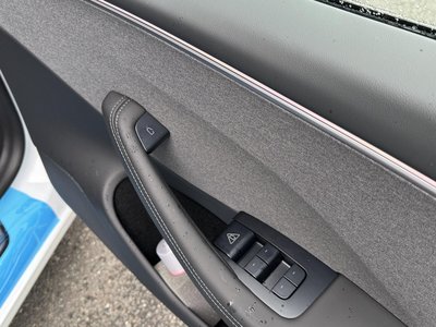 2026 Tesla MODEL 3 — миниатюра 24