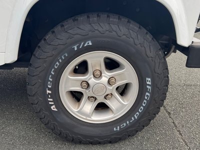 LAND ROVER DEFENDER 110 - 8